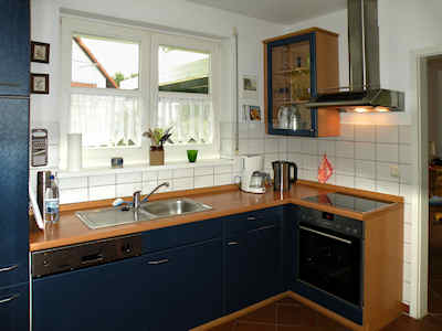 Die moderne Einbauk�che mit Ceran-Herd