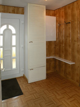 Der Flur bietet Platz für Ihre Garderobe