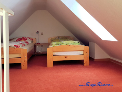 2 Einzelbetten im Dachzimmer