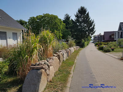Die ruhige Anliegerstrae, links im Bild das Haus Wind und Wellen