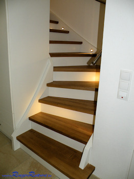 Treppe zum Obergescho Ferienhaus Wind und Wellen auf Rgen