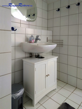 Im Obergescho liegt das Badezimmer