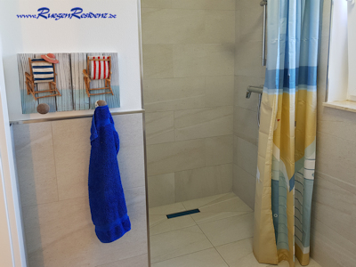 Duschbad (Gste-WC) Ferienhaus Breege Rgen