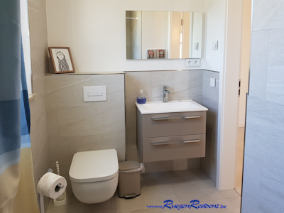 Gste-WC im Erdgescho