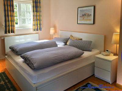 Muster-Schlafzimmer im Gutshaus Losentitz