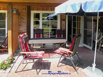 berdachte Terrasse Ferienwohnung 2