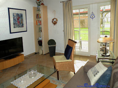 Wohnzimmer der FeWo 5 Rgen