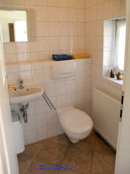 Gste-WC im Erdgescho FeWo 6 Gutshaus Losentitz