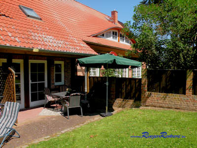 Terrasse FeWo 6 im "Alten Gutshaus" Losentitz auf der Insel Rgen