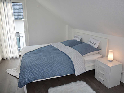 Schlafzimmer 1