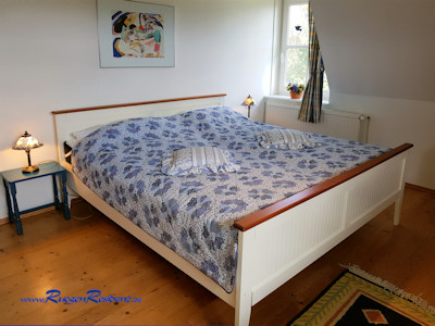 Das neue Doppelbett im Schlafzimmer Nr.2